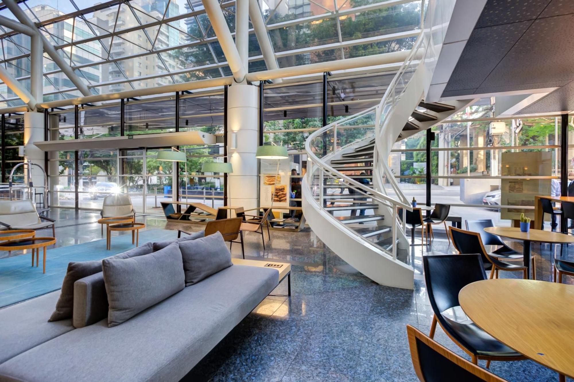 Radisson Sao Paulo Paulista Otel Dış mekan fotoğraf The interior of the library